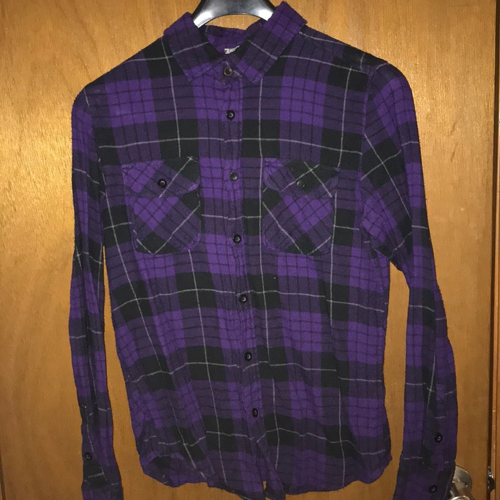 SALE‼️ Purple button up
